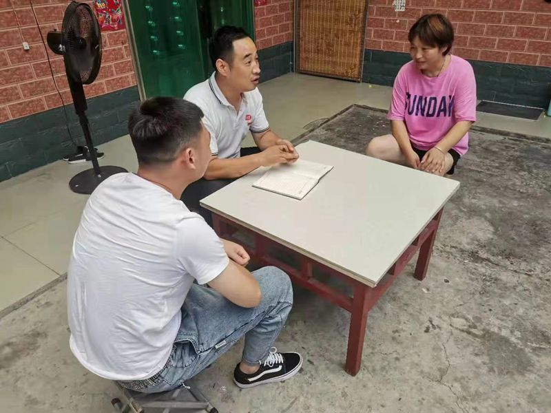 博農(nóng)乳業(yè)黨支部扎實開展“入戶訪民情、我來辦實事”活動